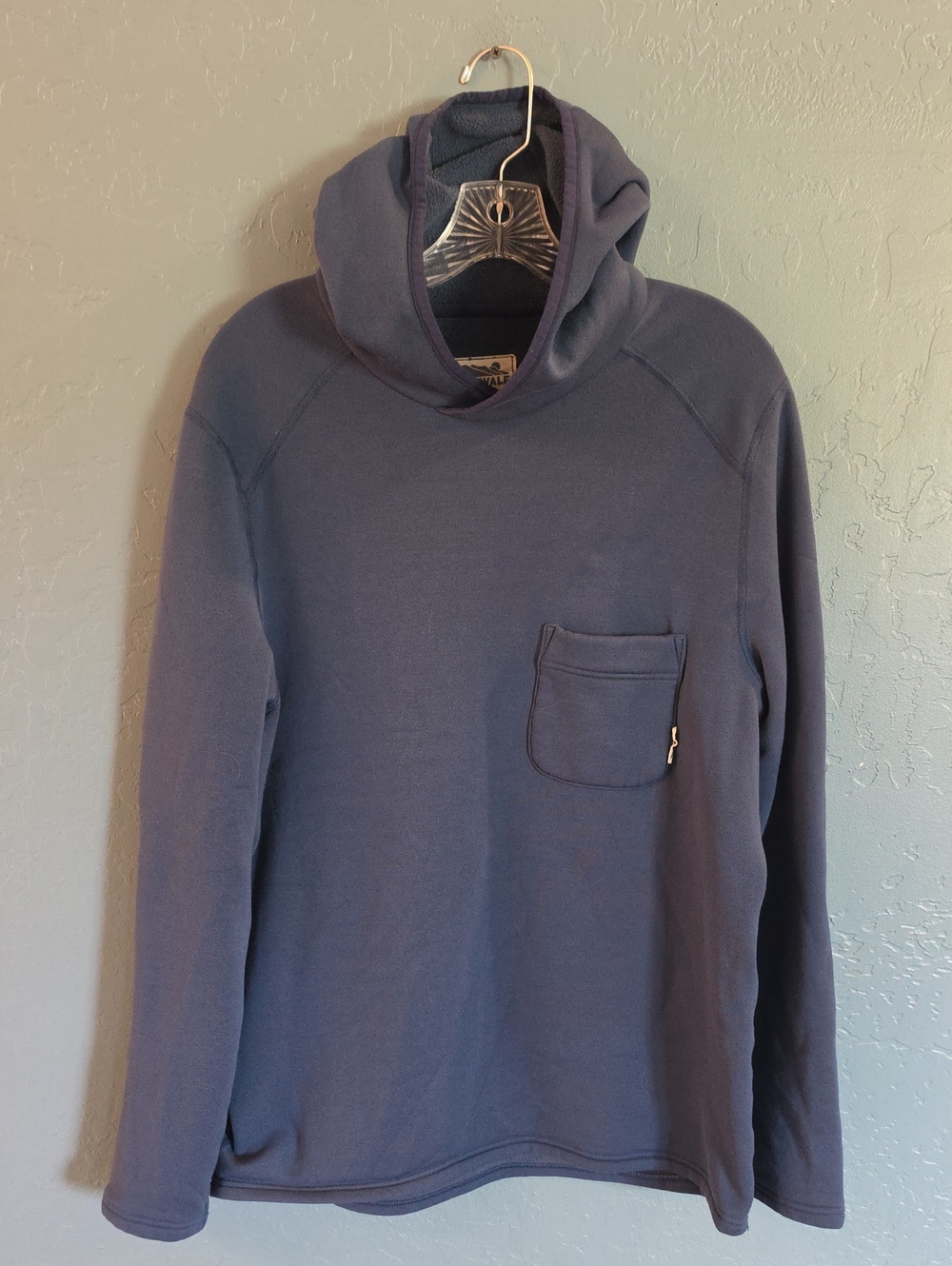 Edgevale Blue Pullover Hoodie with Front Pocket